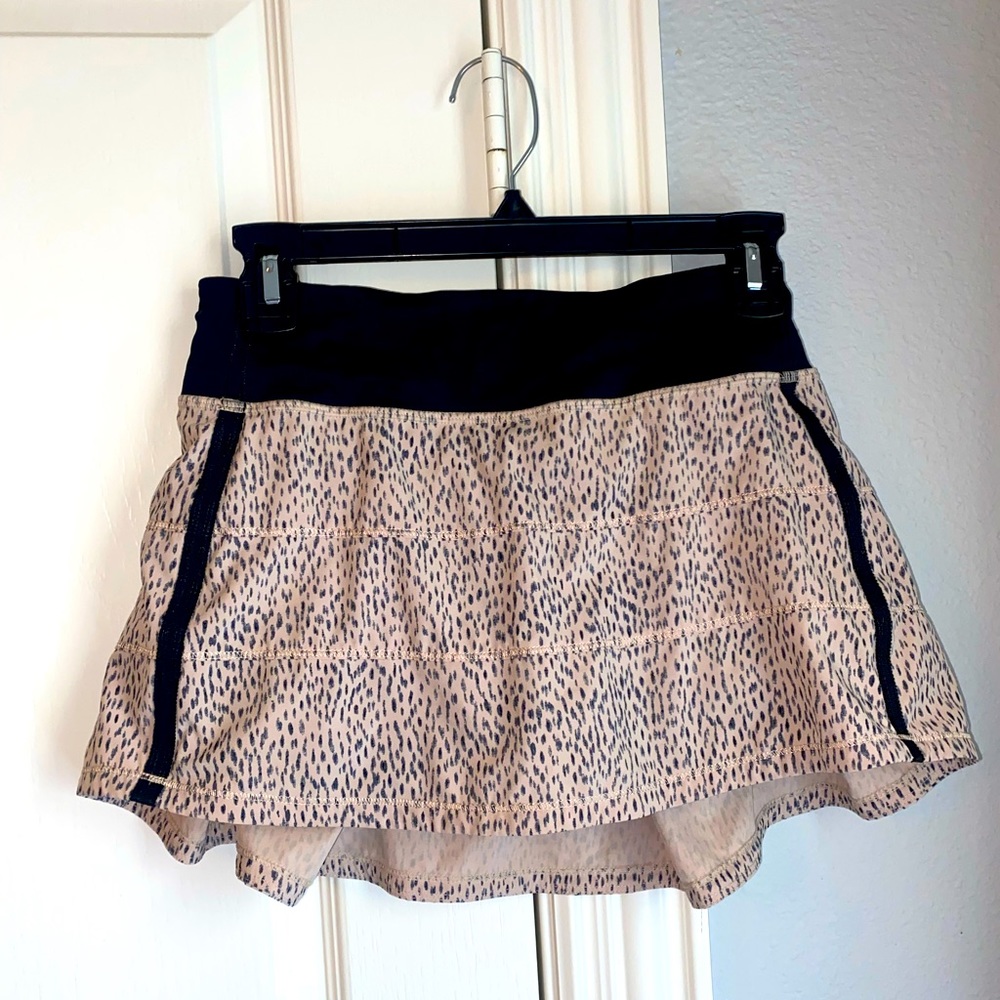 Women’s lululemon athletic skirt size 4
